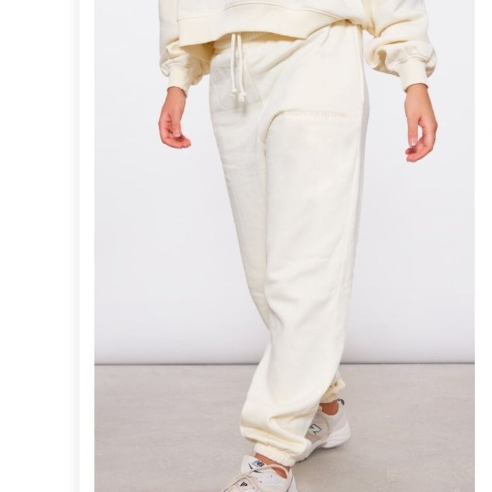 NWT Chaser Cream Joggers in size L